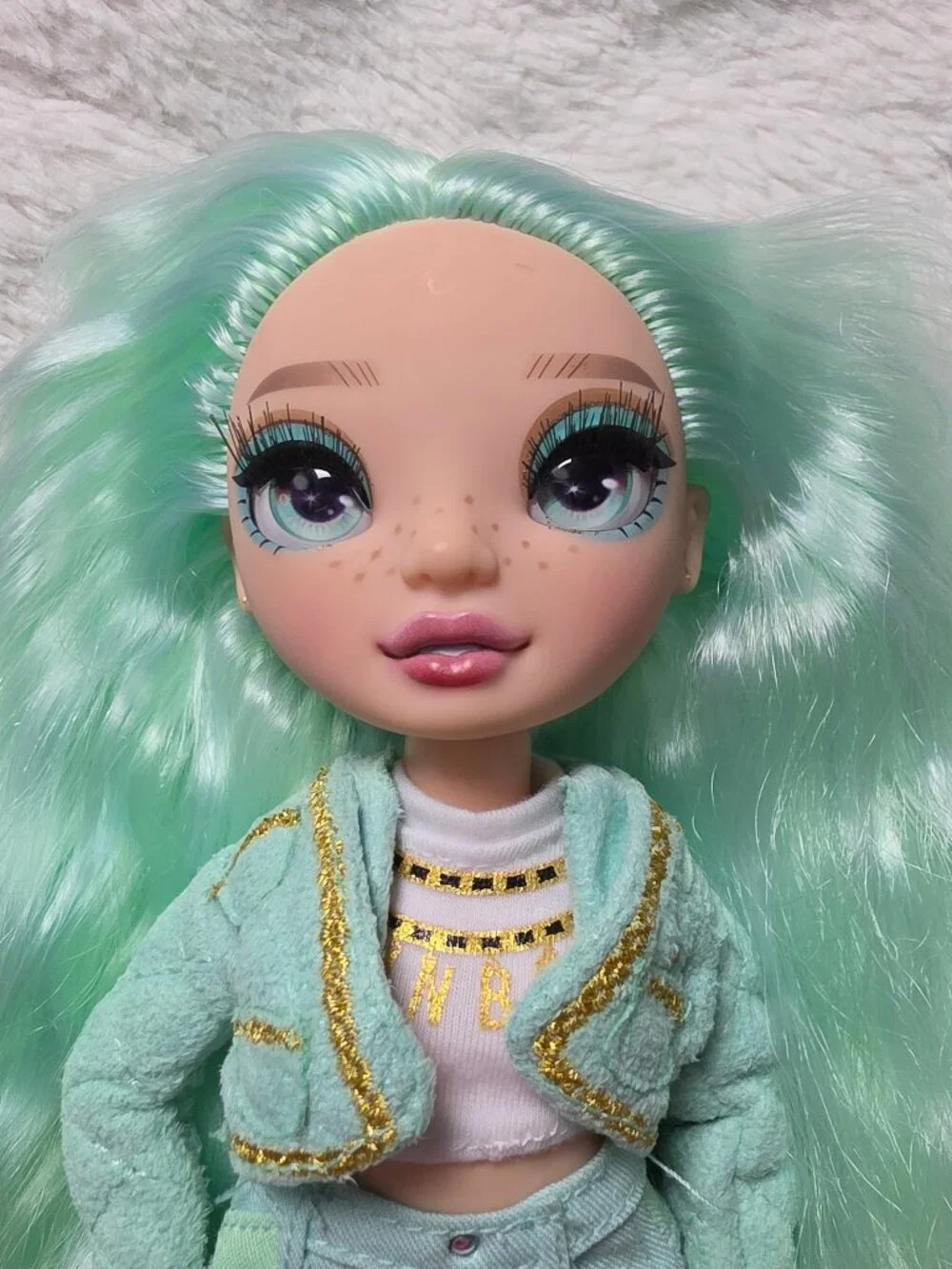 2021 Rainbow High Daphne Minton Series 3 MGA Green Fashion Doll